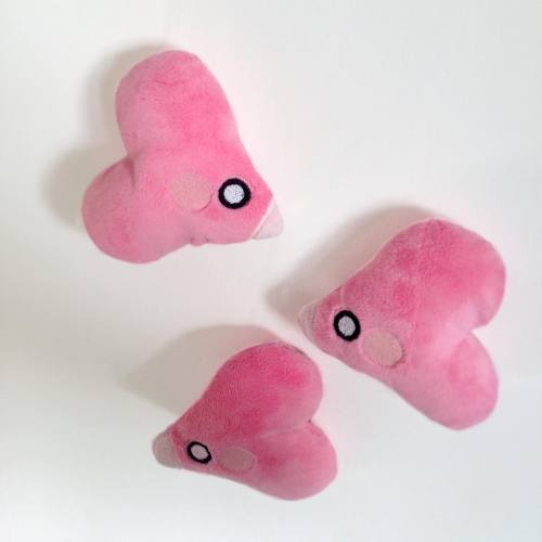 In need of a last minute #valentinesgift ? I have made a few #luvdisc #plush from #pokemon These cu