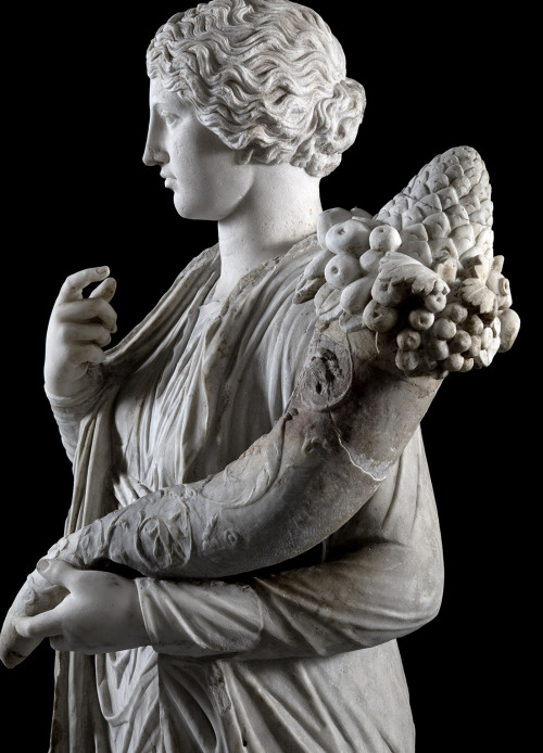 Statua femminile di ConcordiaI sec. d.C.Napoli, Museo Archeologico NazionalePhoto: © Luigi Spina 