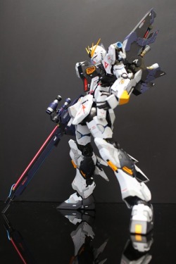 mechaddiction:  MG 1/100 nu Gundam Ver. Ka