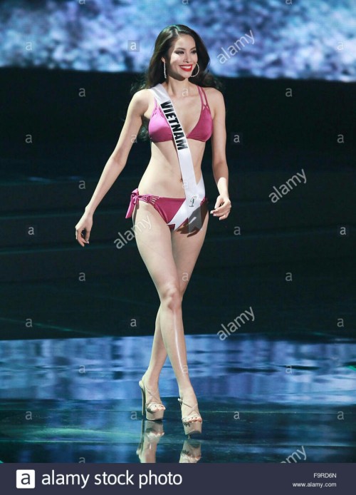 Miss Universe Vietnam 2015 Phạm Hương during the swimsuit competition.