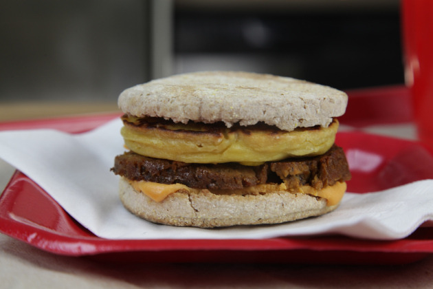 im-horngry:  Vegan McDonalds - As Requested!Sausage Egg McMuffin!   Bruh