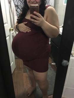 preggoalways:One of my favorite dresses for sure. Morning pics !!!!