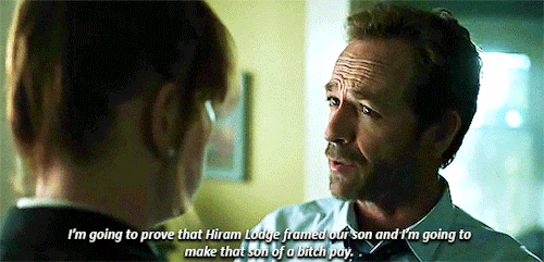 viviansternwood:Hot Riverdale dads to the rescue (Pt. 2)