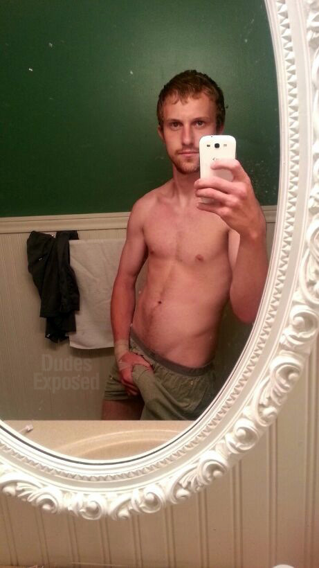 ksufraternitybrother:     : Hung Country Boy Chris - HOT AS FUCKKKKK!!!!! Meet Chris—a