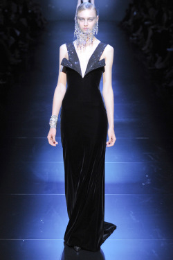 opulentdesigns:  Armani Privé Haute Couture