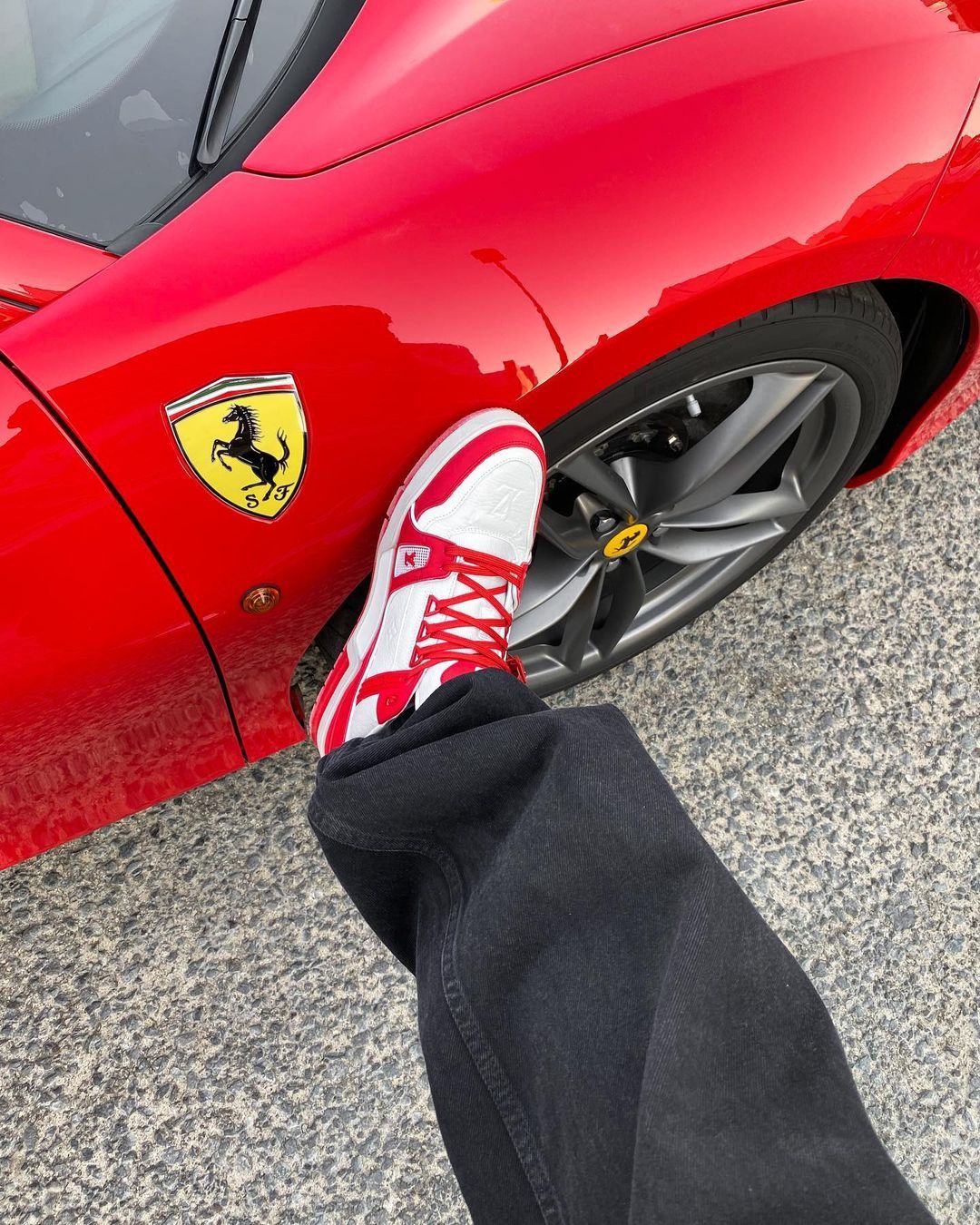 ferrari supreme louis vuittons