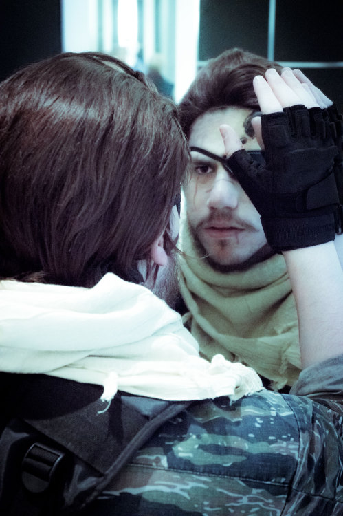 mechanicalspiral:Big Boss/Venom Snake - Katsucon 2016 (Part 2) Venom Snake - (me)Photographer - 