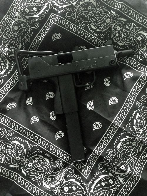 islandambition:  Mac 11