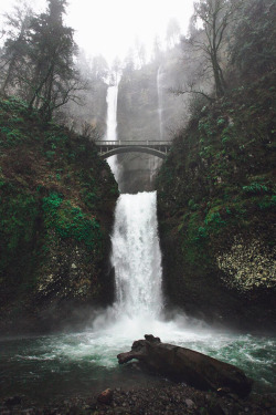 banshy:Multnomah Falls // David Nguyen 