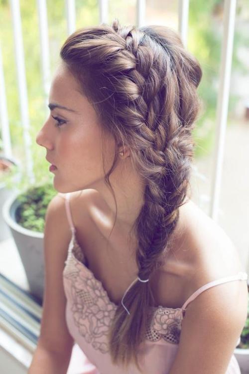 Long brunette braided hair An easy braid tutorial! http://forizzle.viralgalleries.me/gorgeous-but-ea