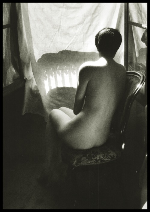 annalisa-urban: Deena’s back -1955by Willy Ronis