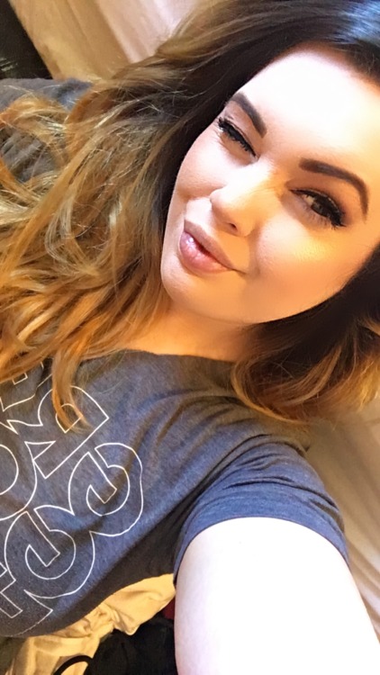 pettedavis-deactivated20210421:I was tagged by mega babe @allygetsfitt for a selfie!Currently enjoying a cup of coffee before i finish getting ready for work. Ugh 🥴Tagging my loves @learningtobalance @deardess @bruiseddollx @doll666parts @heads0uth