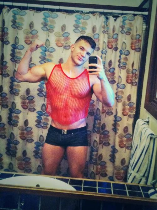 instaguys:  Guys with iPhones Source: gwip.me 