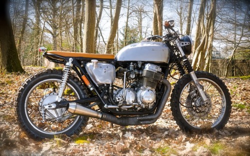 caferacerdesign: Cafe Racer Design SourceHonda CB750 @caferacerdesign