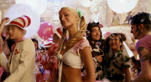 nofreetickets:  Paris Hilton #killingit in Dr. Seuss’ Cat In The Hat (2003). (Still