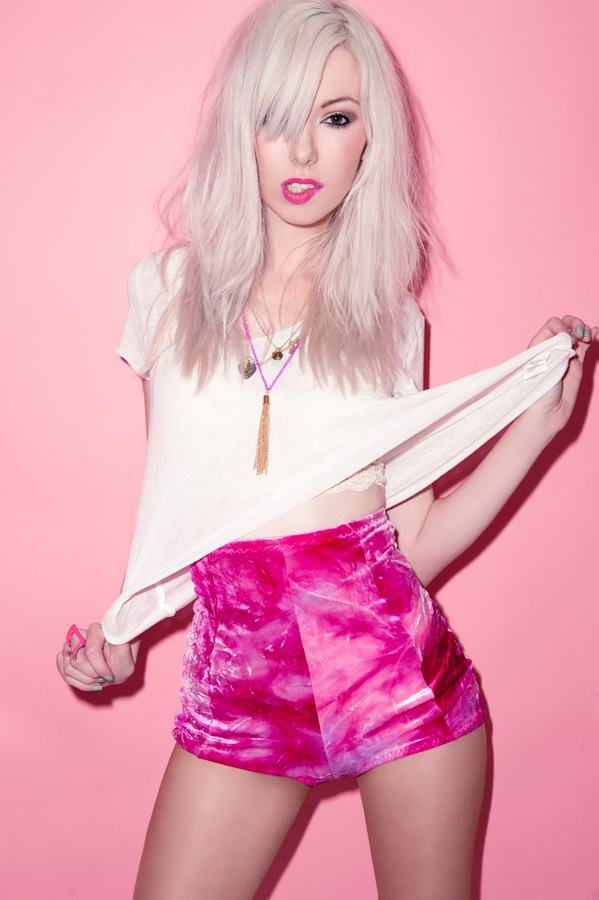wealllovealternativemodels:  Emma Summer.