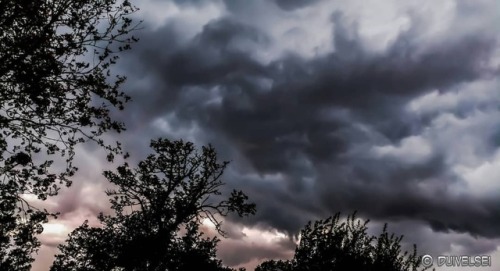 ‘POST-CALDOR’ #Nature #Weather #Temps #Clouds #Cloudporn #Nuages #Sky #Skyporn #Ciel #Du