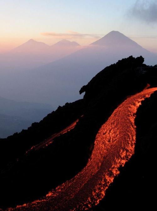 visitheworld:Lava flow on Pacaya Volcano / Guatemala (by Hanoi Mark).