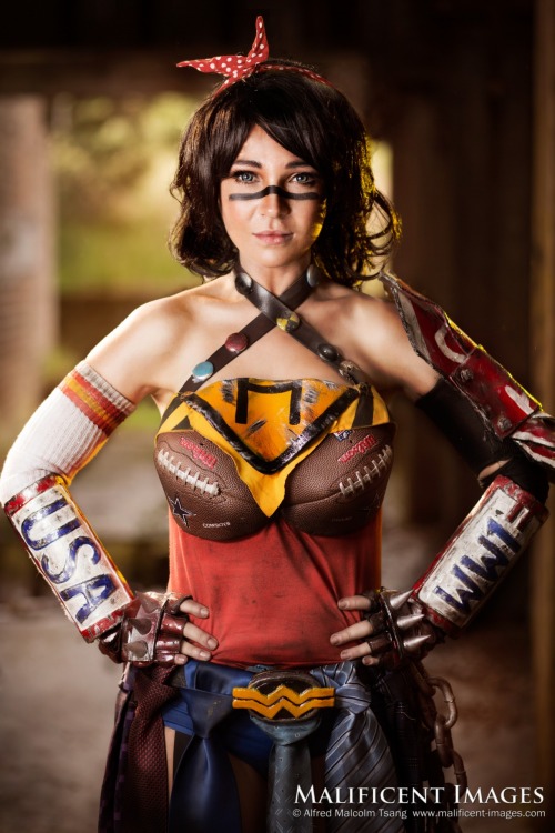 cosplayfanatics:  Hey hey!  I just wanted to share my DC Online Atomic Wonder Woman cosplay with you. I am really proud of this costume that I made, as it was my first time working with worbla on a large scale.I hope you like the photo set :)Atomic Wonder