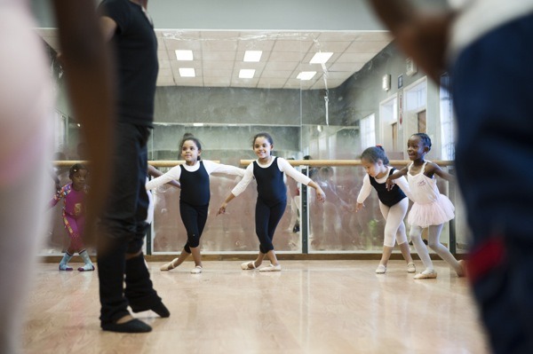 blackpeopledoshittoo:  iluvsouthernafrica:  South Africa: Young ladies train in Ballet