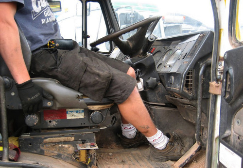 hivis-bikerpup: transitdriver56: Why don’t you dirty truckers try and keep your truck seats clean,