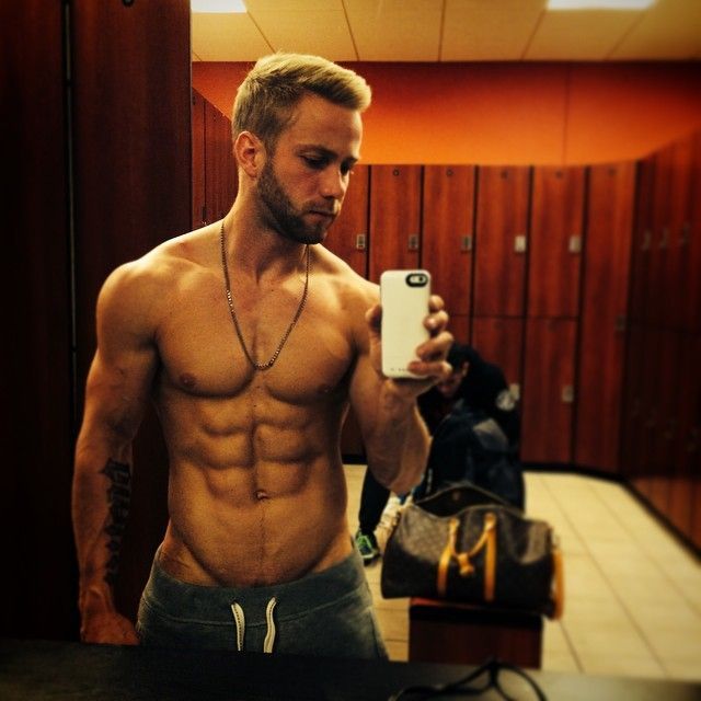 mystraightfriend:  Mystraightfriend.tumblr.com
