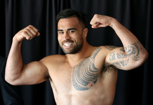 Sex roscoe66:  Liam Messam of the Chiefs pictures