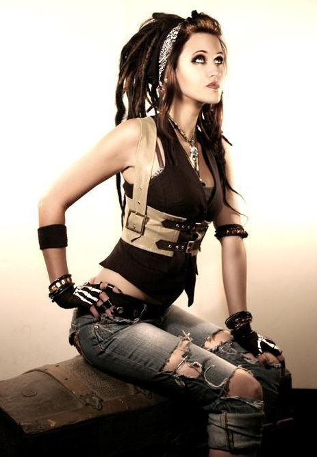 steampunk-girl:  Steampunk GirlSteampunk Girl Twitter