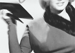 mostlymarilynmonroe:  Lauren Bacall presenting Marilyn with Look Magazine Achievement