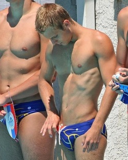 cody-surgeryboy:  I wonder if he’s checking to see if he jizzed himself 