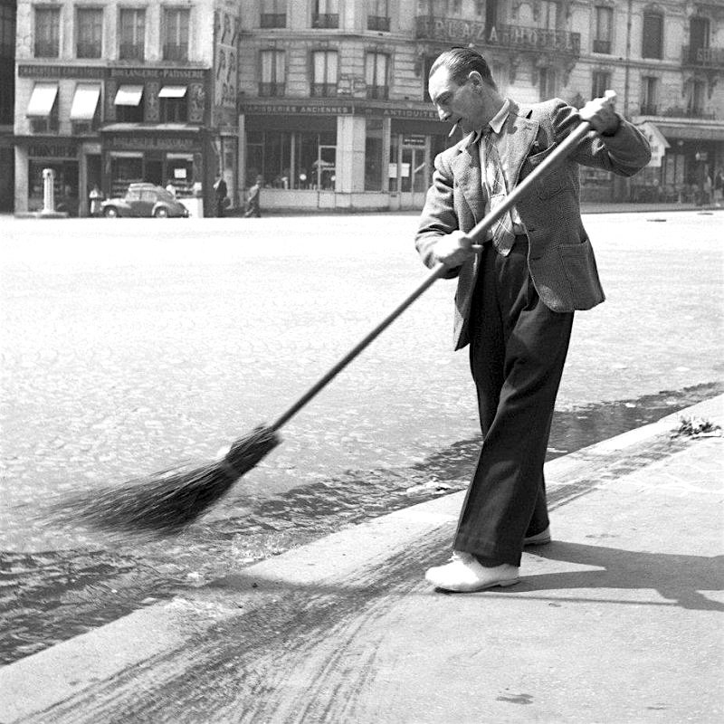 Benjamen Chinn
Street Sweeper, Paris, 1950