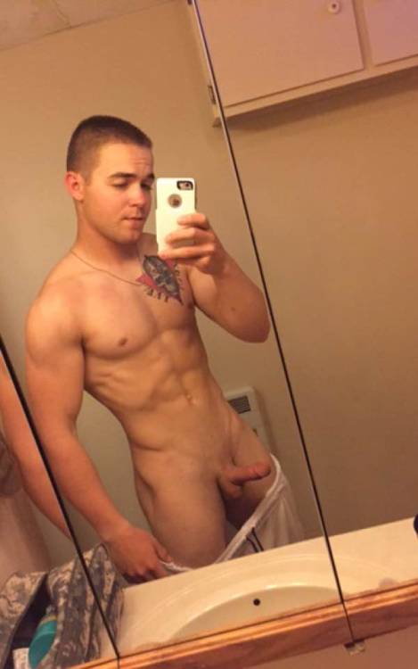 straightdudesnudes: Brad is a hot army dude who stands at attention whenever possible. Like, follow,