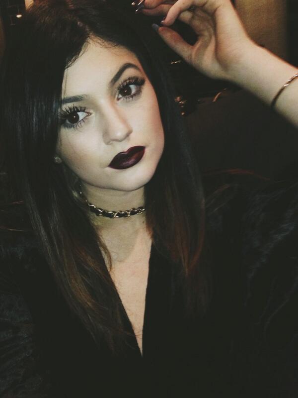chanel-and-louboutins:  jenner-news:  Kylie: &ldquo;Merry Christmas Twit World&rdquo;