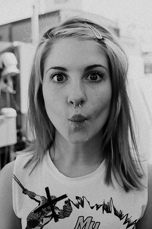fixaheart1321:  (39) paramore | Tumblr no We Heart It. http://weheartit.com/entry/67633268/via/tawaraMambie_