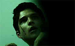  3x07 // 3x10 — scott in awe due to his mom’s badassery 