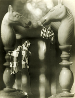 palomamia:  François Kollar- Photomontage with Chess Pieces and Woman 