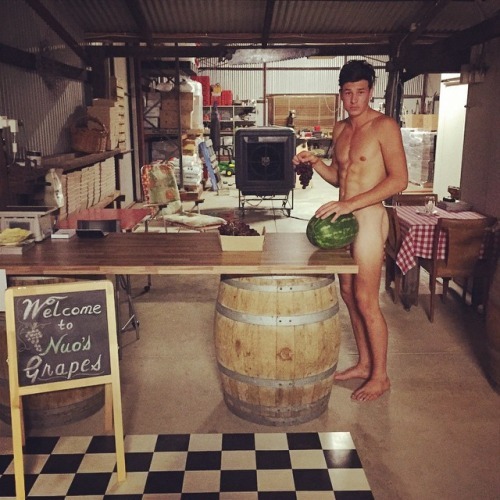 naked-straight-men:Come and buy my melons.