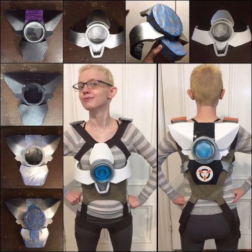 Finished the chronal accelerator and attached it to the harness! — #cosplay #cosprogress #cosplaywip