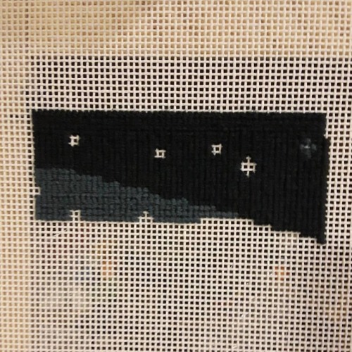 Day 2: The introduction of a second color. Oooooo&hellip; #embroidery #handembroidery #surfaceem