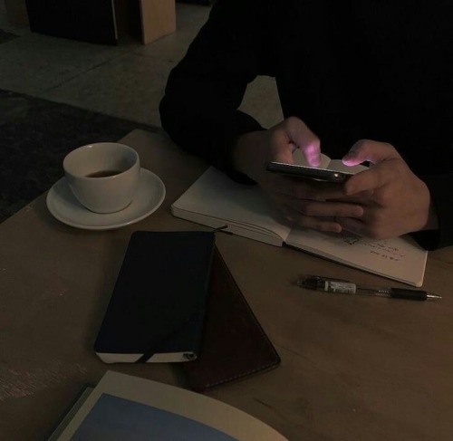 Coffee Shops & Studying Come As A Package