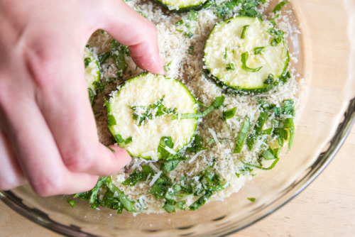 foodffs:Parmesan Basil Baked Zucchini ChipsReally nice recipes. Every hour.Show me what you cooked!
