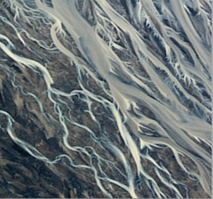 moonstreets:body comparative stretch marks // icelandic rivers from air