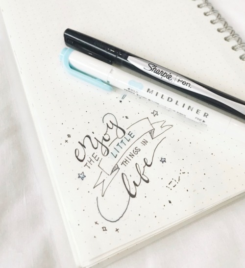 stvdybuddies:11.30.17 || Enjoy the little things in life (like cookies, cake, and ice cream hehe) I know finals season is coming up for a lot of people and this is just a reminder to not stress yourself too much! 