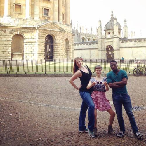 Cassidy Rappaport 12F is in Oxford doing an internship with Fahamu Refugee Programme. Susannah Holub 11F is taking an acting course at Oxford University. Justin Johnson 10F was doing a course in London and was in Oxford for the day. Three Hampshire...