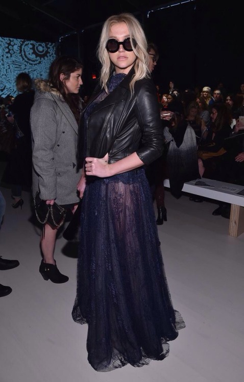 imnotjailbait:  Kesha still slaying at Fashion Week