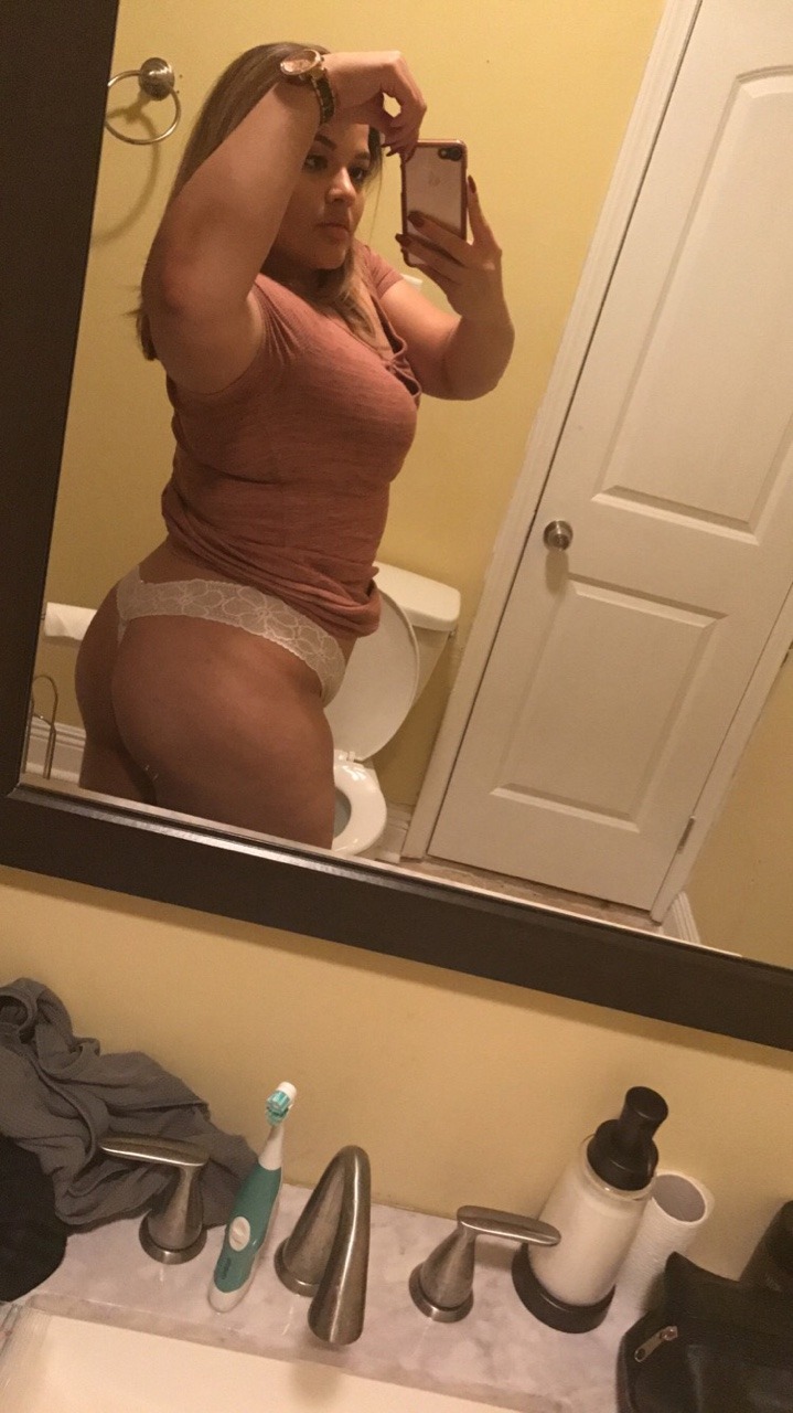 misscherryx3:  just do squats and show off to make them boys cry