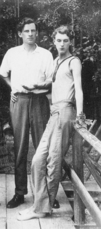 tea-with-theo: Siegfried Sassoon and Stephen Tennant, on holiday in Bavaria, 1929.