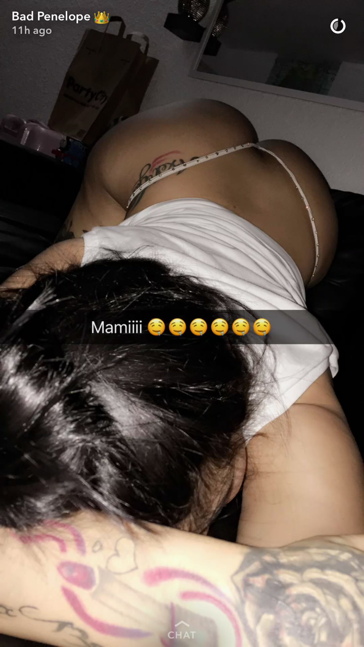 brown-chiches:  Slap that booty! 💦😋