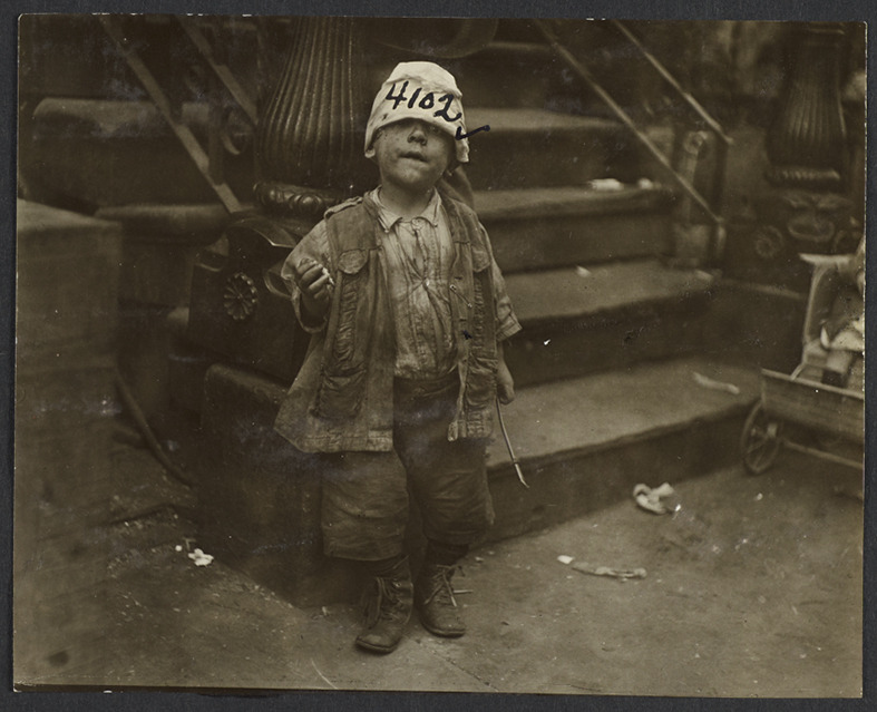onceuponatown:  New York: Street kids. Early 1900s. Photography by Jessie Tarbox