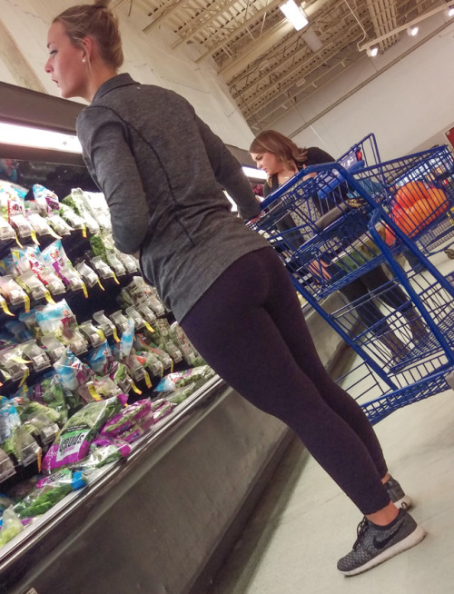 supahcreep1:Buying fruits and veggies
